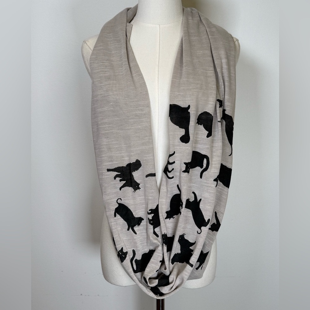 Continuous Loop Infinity Scarf Wrap Multi-Functional Cozy Double Wrap Black Cats